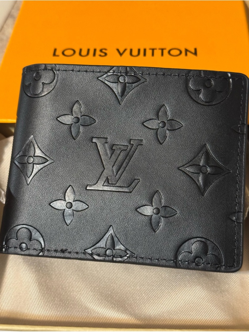 LV WALLET